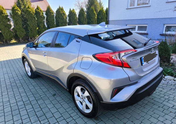 Toyota C-HR cena 70900 przebieg: 89000, rok produkcji 2016 z Kock małe 172